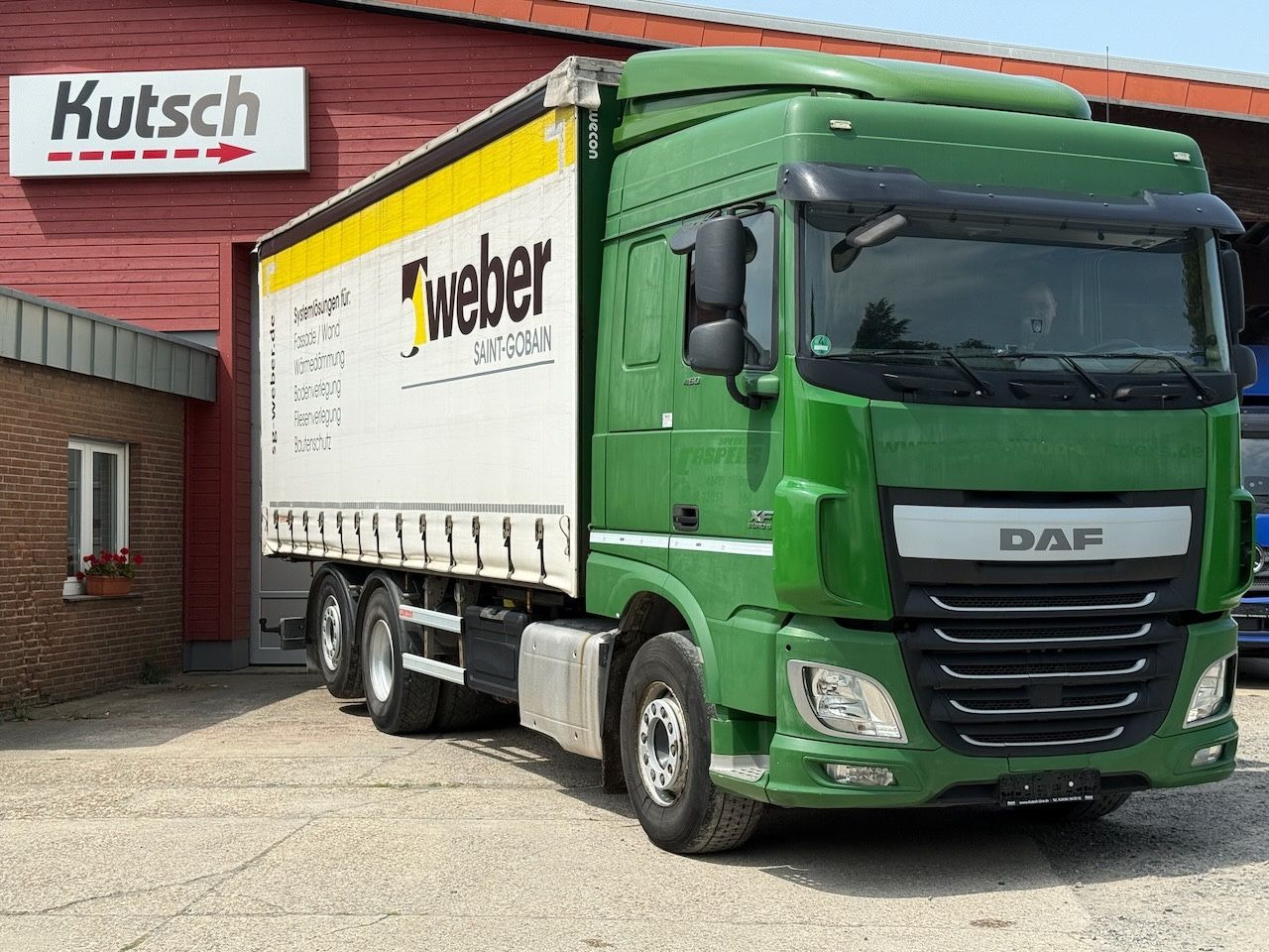 DAF XF 460 SpaceCab, Edscha, Lenkachse, Intarder - Camion à rideaux coulissants: photos 5 DAF XF 460 SpaceCab, Edscha, Lenkachse, Intarder - Camion à rideaux coulissants: photos 5