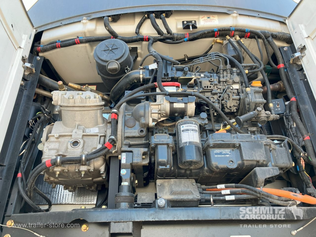 SCHMITZ Semiremolque Frigo Standard Double deck - Semi-remorque isothermique: photos 5 SCHMITZ Semiremolque Frigo Standard Double deck - Semi-remorque isothermique: photos 5