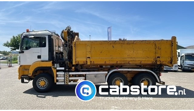 MAN TGS 26.440 6X6 BB EEV MAN TGS 26.440 Euro 5 EEV - 6X6 - Laadkraan - Kipper - Kabelsysteem - Bouwjaar 2010 - Km 657.509 - APK tot 22-11-2025 !! - Camion benne, Camion grue: photos 4 MAN TGS 26.440 6X6 BB EEV MAN TGS 26.440 Euro 5 EEV - 6X6 - Laadkraan - Kipper - Kabelsysteem - Bouwjaar 2010 - Km 657.509 - APK tot 22-11-2025 !! - Camion benne, Camion grue: photos 4
