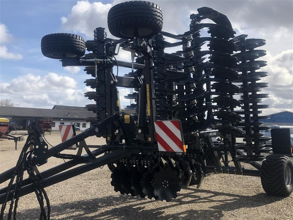 Agroland Titanum Heavy 600 - Herse rotative: photos 4 Agroland Titanum Heavy 600 - Herse rotative: photos 4
