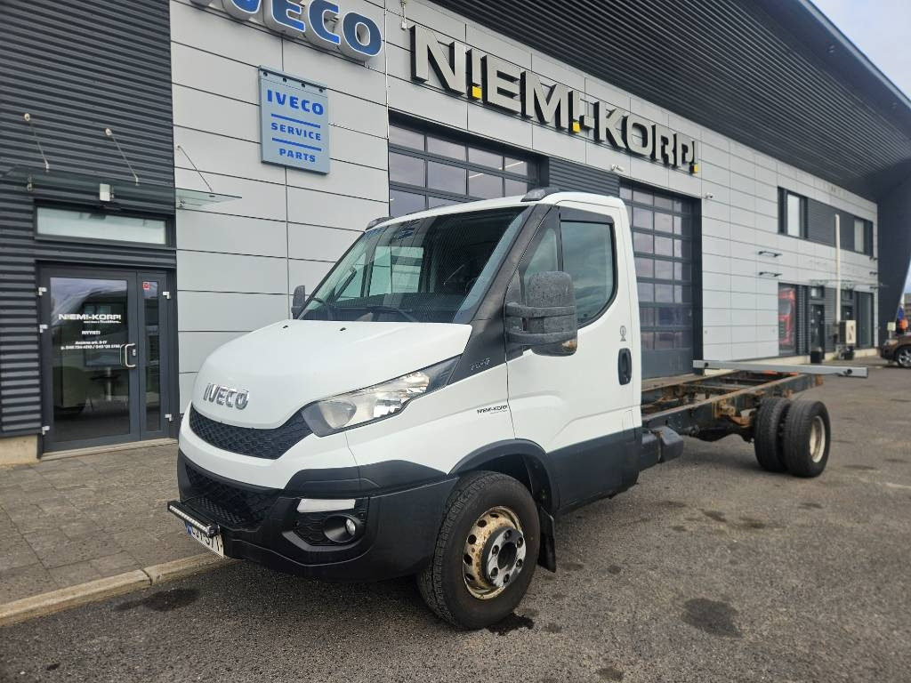 Iveco Daily 70C17 - Fourgon grand volume: photos 1 Iveco Daily 70C17 - Fourgon grand volume: photos 1