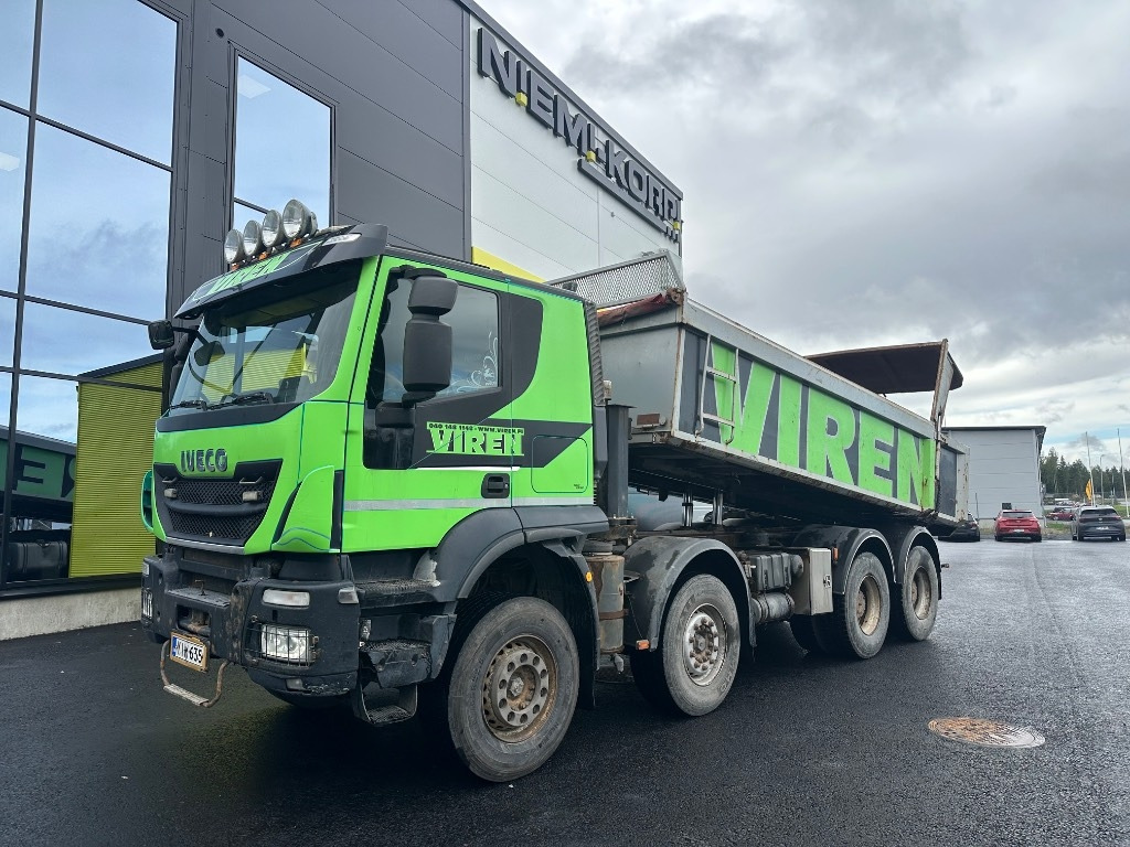 Iveco Trakker 410T50 8x4 - Camion benne: photos 1 Iveco Trakker 410T50 8x4 - Camion benne: photos 1