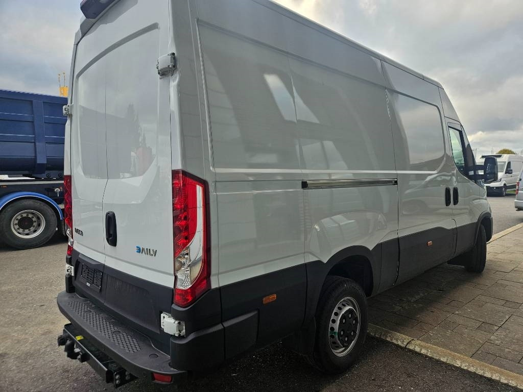 Iveco eDaily 42S14 12m3 - Fourgon utilitaire, Utilitaire électrique: photos 3 Iveco eDaily 42S14 12m3 - Fourgon utilitaire, Utilitaire électrique: photos 3