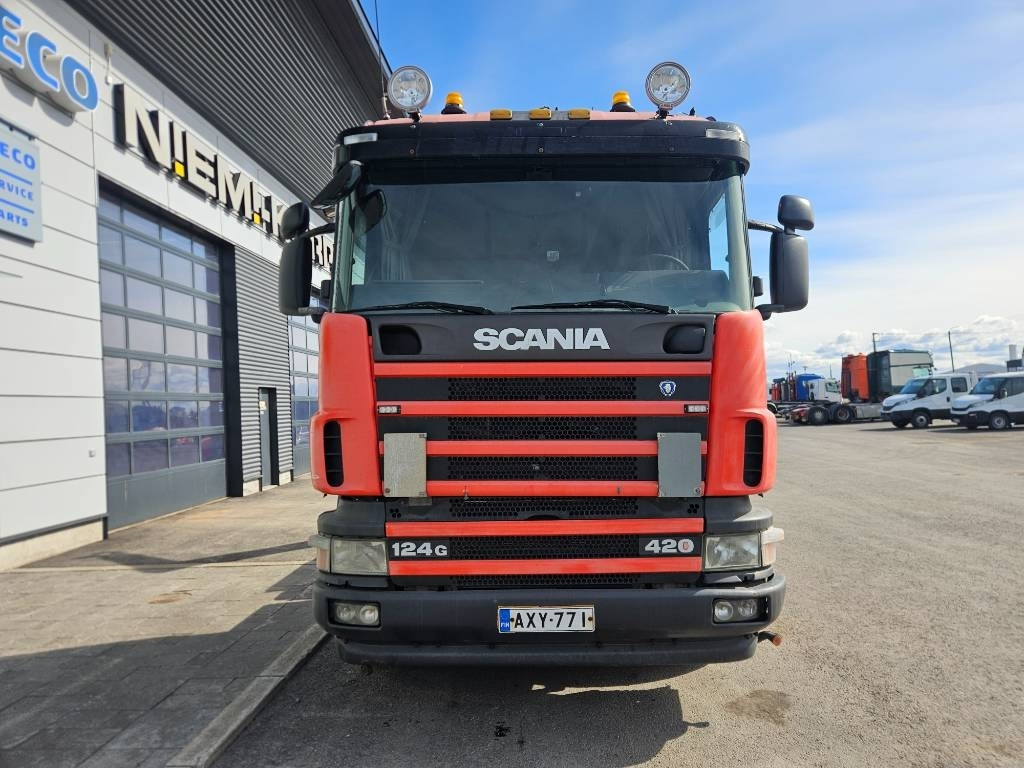 Scania R124 6x2*4 - Camion ampliroll: photos 2 Scania R124 6x2*4 - Camion ampliroll: photos 2