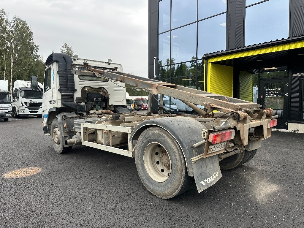 Camion multibenne Volvo FM7 4x2 vaijerilaitteilla: photos 6