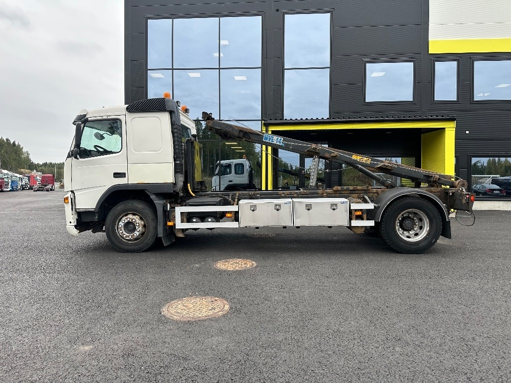 Volvo FM9 4x2 vaijerilaitteilla - Camion multibenne: photos 5 Volvo FM9 4x2 vaijerilaitteilla - Camion multibenne: photos 5