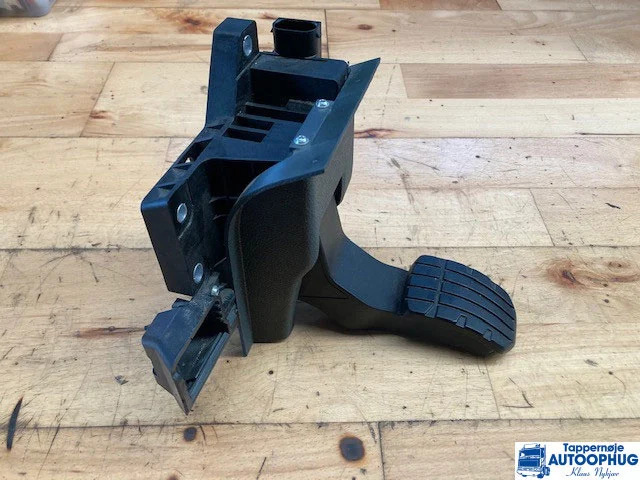 Scania 2055138 Gaspedal - Système électrique pour Camion: photos 1 Scania 2055138 Gaspedal - Système électrique pour Camion: photos 1