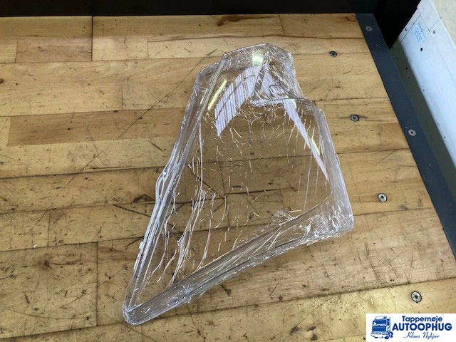 Volvo FH5 LED – Forlygte glas - Système électrique pour Camion: photos 2 Volvo FH5 LED – Forlygte glas - Système électrique pour Camion: photos 2