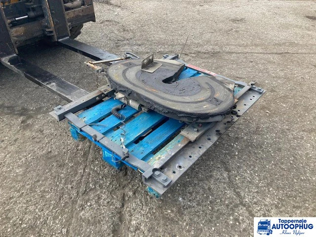 Volvo JOST flytbar skammel - Sellette d'attelage pour Camion: photos 3 Volvo JOST flytbar skammel - Sellette d'attelage pour Camion: photos 3