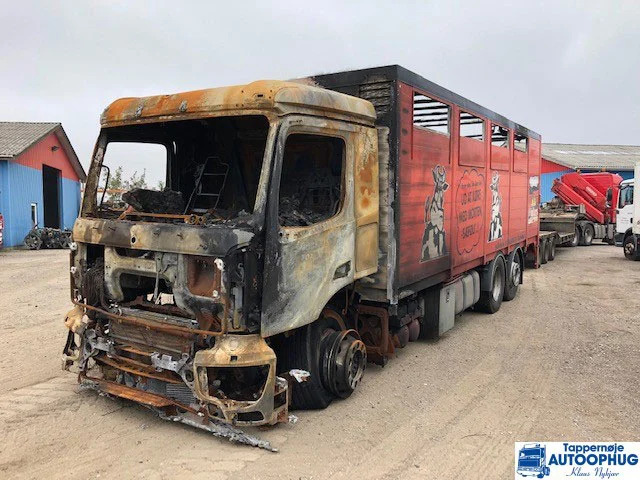 Carrosserie et extérieur pour Camion Volvo Side klap OEM 82150941: photos 12 Carrosserie et extérieur pour Camion Volvo Side klap OEM 82150941: photos 12