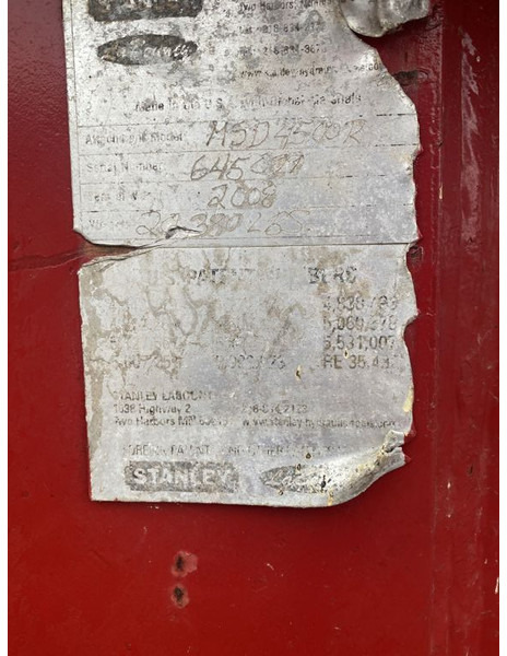 LaBounty MSD 4500R Saber - Cisaille de démolition pour Engins de chantier: photos 2 LaBounty MSD 4500R Saber - Cisaille de démolition pour Engins de chantier: photos 2