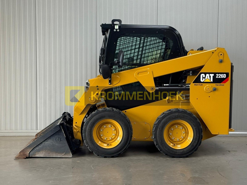 Caterpillar 226 D High Flow - Mini chargeuse: photos 1 Caterpillar 226 D High Flow - Mini chargeuse: photos 1