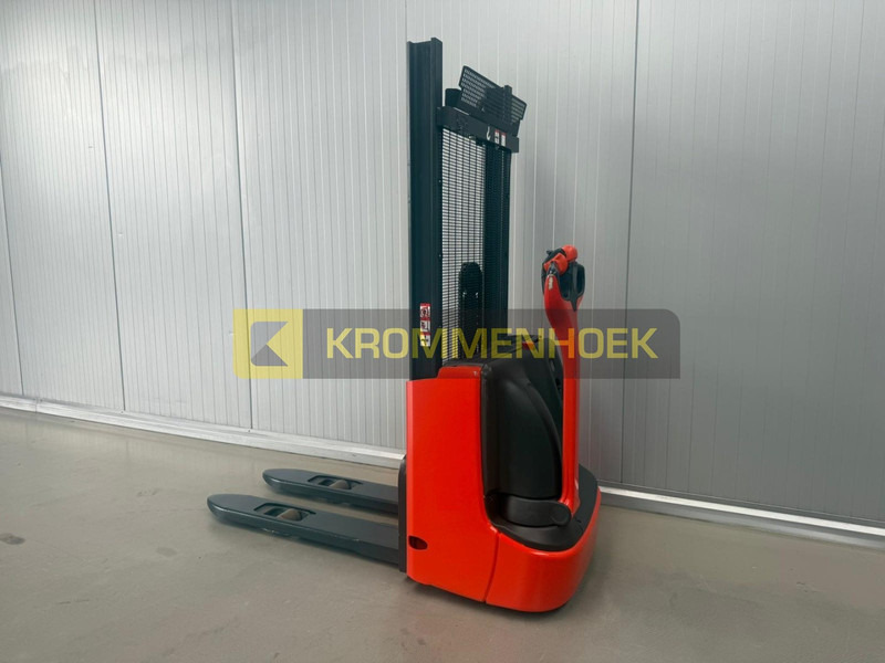Linde L 10 - Gerbeur: photos 3 Linde L 10 - Gerbeur: photos 3