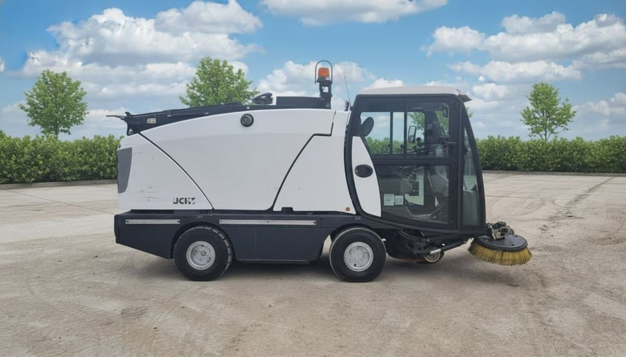 Johnston C202 - Balayeuse de voirie: photos 3 Johnston C202 - Balayeuse de voirie: photos 3