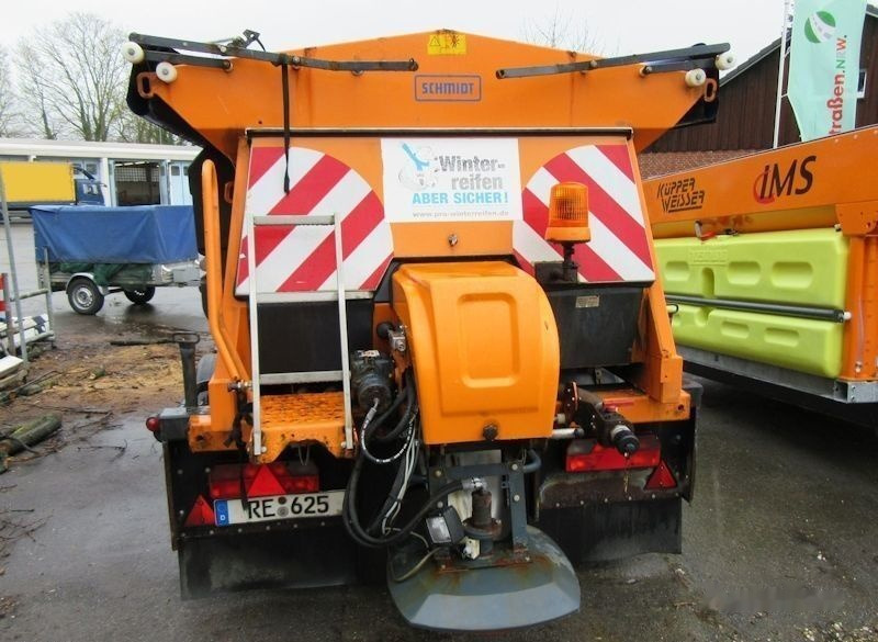 Schmidt Przyczepka 3,5m3 - Epandeur de sable: photos 2 Schmidt Przyczepka 3,5m3 - Epandeur de sable: photos 2