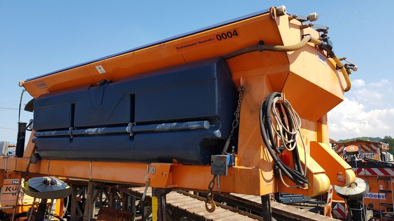 Epandeur de sable pour Véhicule de voirie/ Spécial Schmidt Solarko piaskarka SCHMIDT STRATOS 5m3 20: photos 7