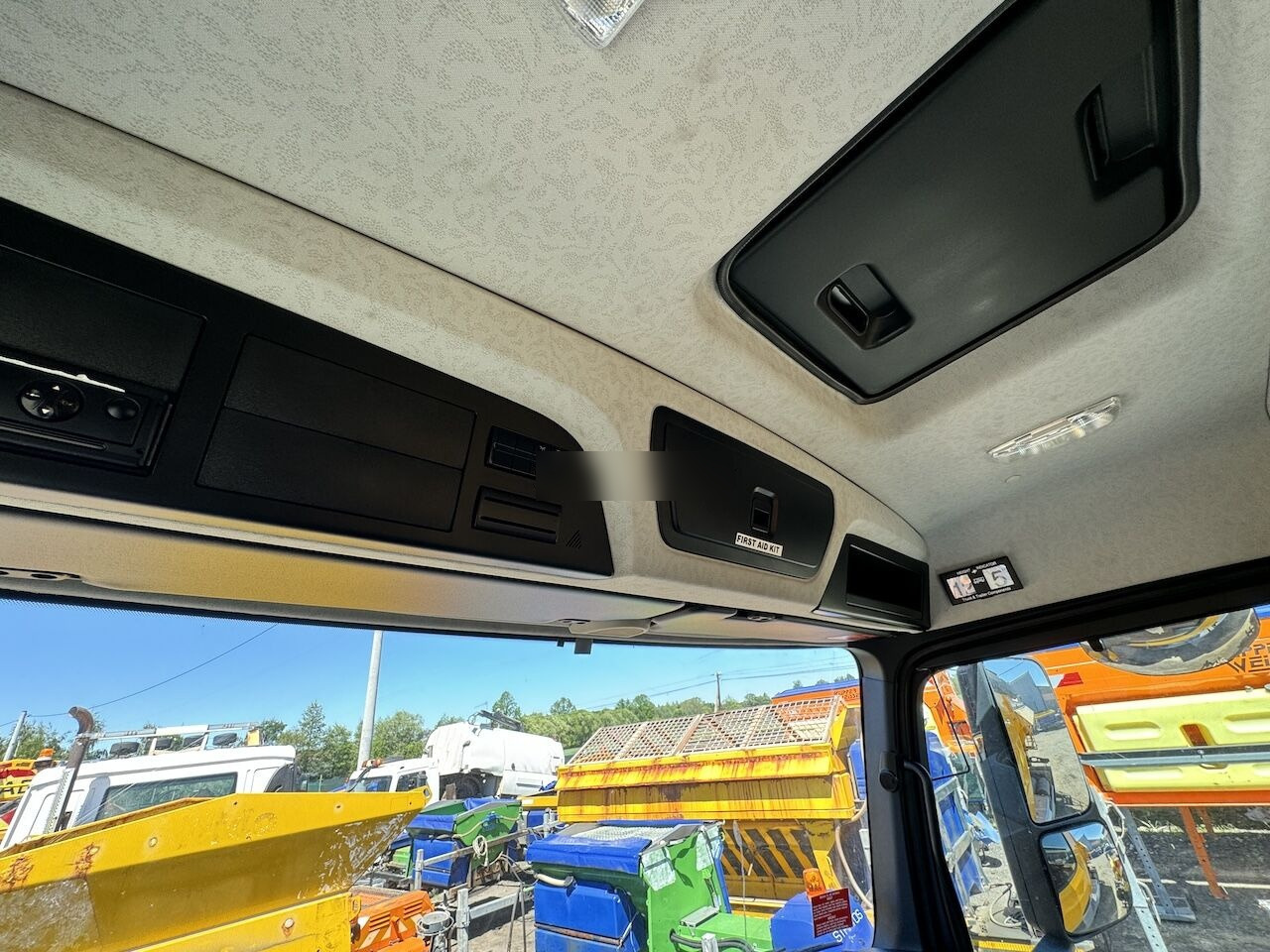 Véhicule de voirie/ Spécial, Camion Mercedes-Benz 1824: photos 12