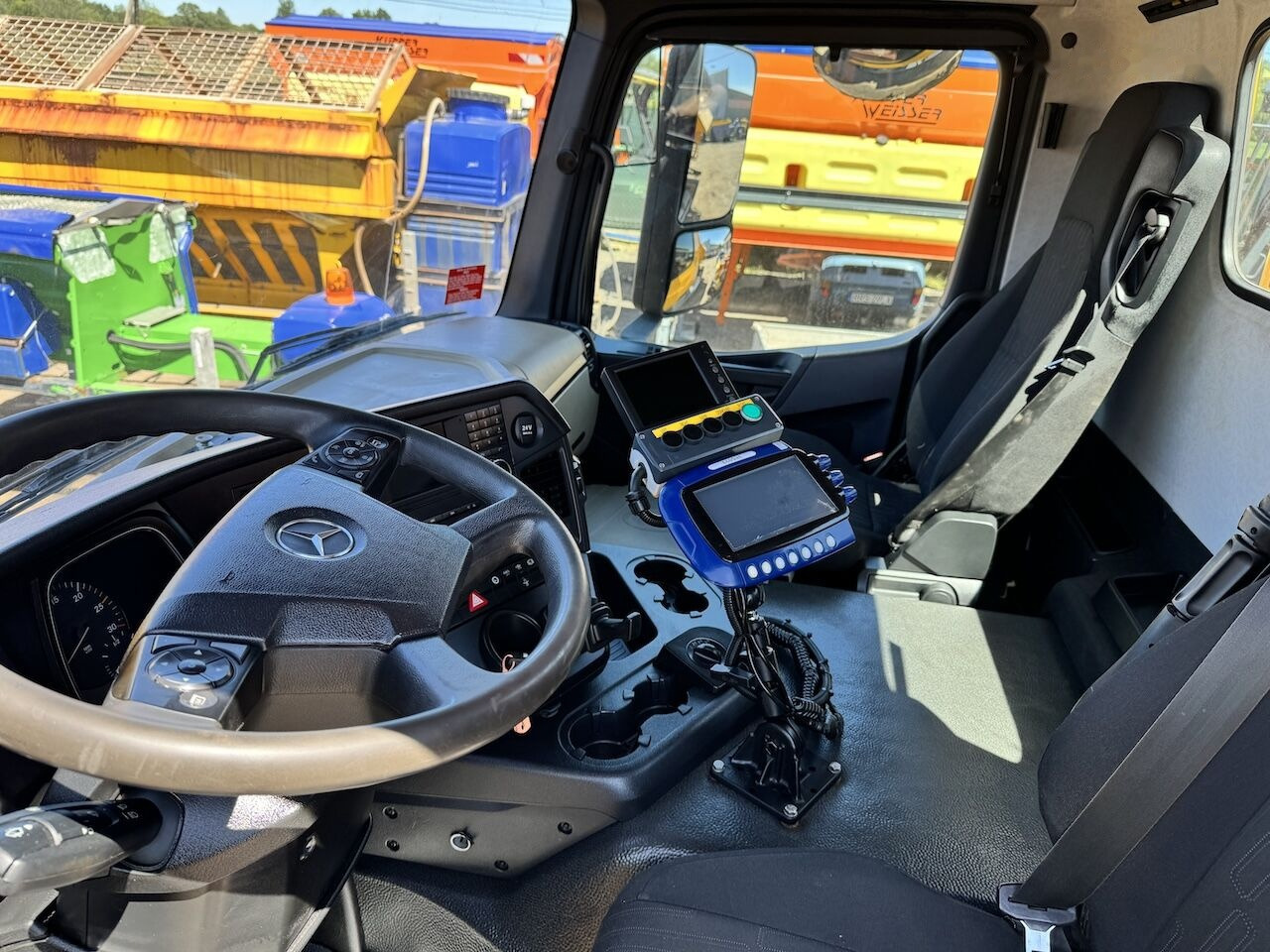 Véhicule de voirie/ Spécial, Camion Mercedes-Benz 1824: photos 6