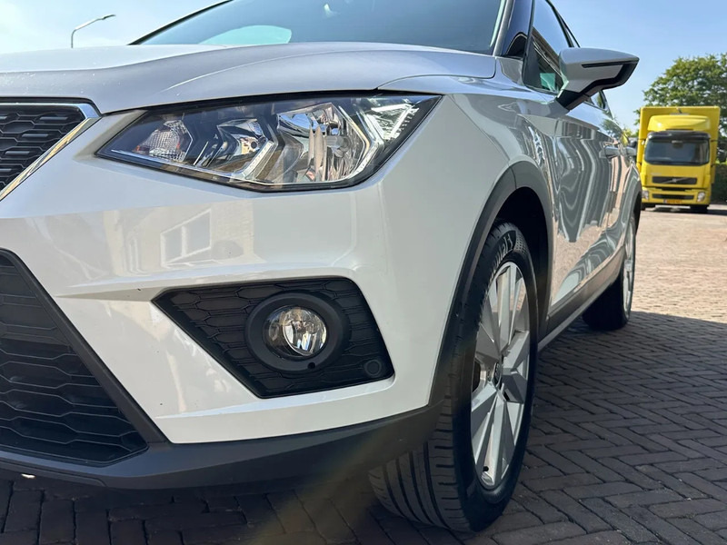 SEAT Arona 1.0 TSI Style Business Intense Dealeronderhouden Cruise Clima Navi Camera Parkeersensoren Lmv - Voiture à hayon: photos 5 SEAT Arona 1.0 TSI Style Business Intense Dealeronderhouden Cruise Clima Navi Camera Parkeersensoren Lmv - Voiture à hayon: photos 5