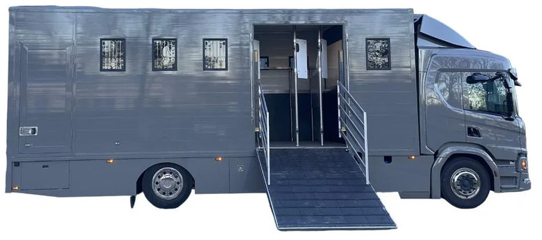 Scania P250 Horse Truck - Camion chevaux: photos 2 Scania P250 Horse Truck - Camion chevaux: photos 2