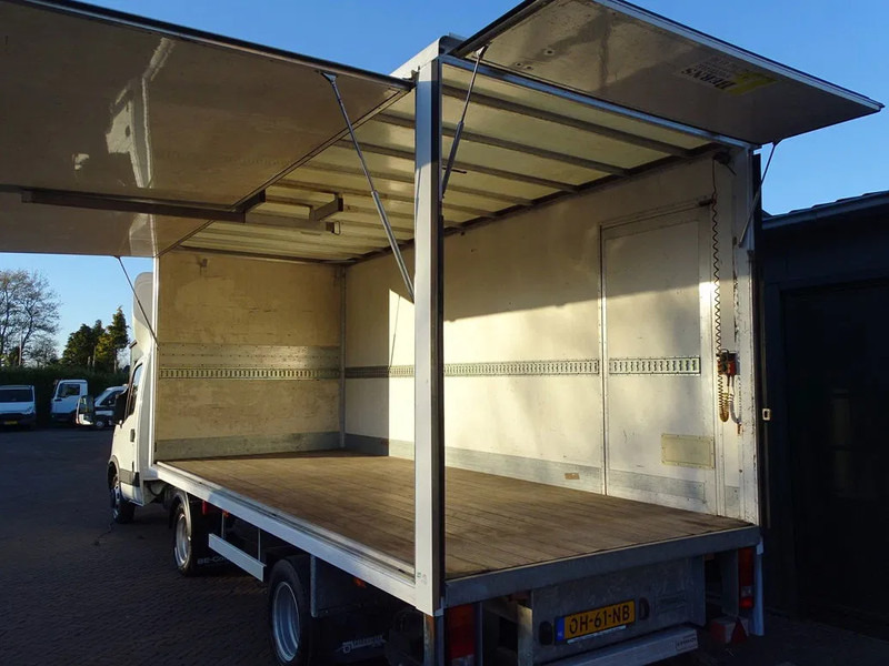 Iveco Daily 35C17 Be combinatie be trekker podium oplegger 3080 KG laadvm. 1.5 Ton Laadklep - Tracteur routier: photos 5 Iveco Daily 35C17 Be combinatie be trekker podium oplegger 3080 KG laadvm. 1.5 Ton Laadklep - Tracteur routier: photos 5