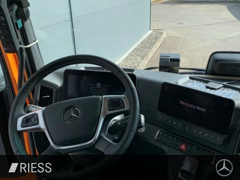 Mercedes-Benz 2551 L Abrollkipper mit HAD, gelenkter liftbarer — crédit-bail Mercedes-Benz 2551 L Abrollkipper mit HAD, gelenkter liftbarer: photos 10