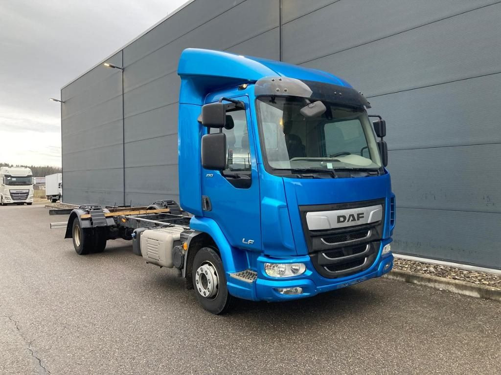 DAF LF 210 FA Standheizung / 5.00m Rd / 7.490kg - Châssis cabine: photos 1 DAF LF 210 FA Standheizung / 5.00m Rd / 7.490kg - Châssis cabine: photos 1