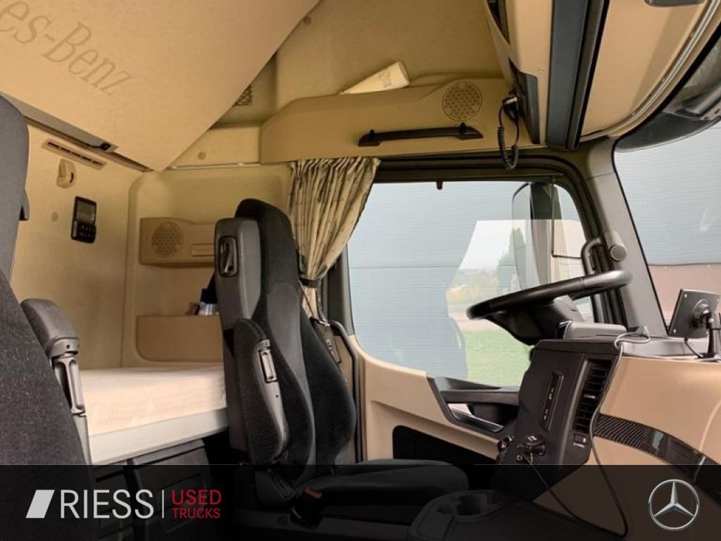 Mercedes-Benz Actros Edition 2 BiXenon KlimaA Navi Massage - Tracteur routier: photos 5 Mercedes-Benz Actros Edition 2 BiXenon KlimaA Navi Massage - Tracteur routier: photos 5
