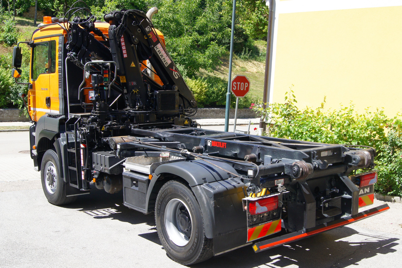 MAN TGA 18.360 BL 4x4/Euro4/TÜV/HIAB 111 korbfähig/MULTILIFT/Winterdienst - Camion benne, Camion grue: photos 4 MAN TGA 18.360 BL 4x4/Euro4/TÜV/HIAB 111 korbfähig/MULTILIFT/Winterdienst - Camion benne, Camion grue: photos 4