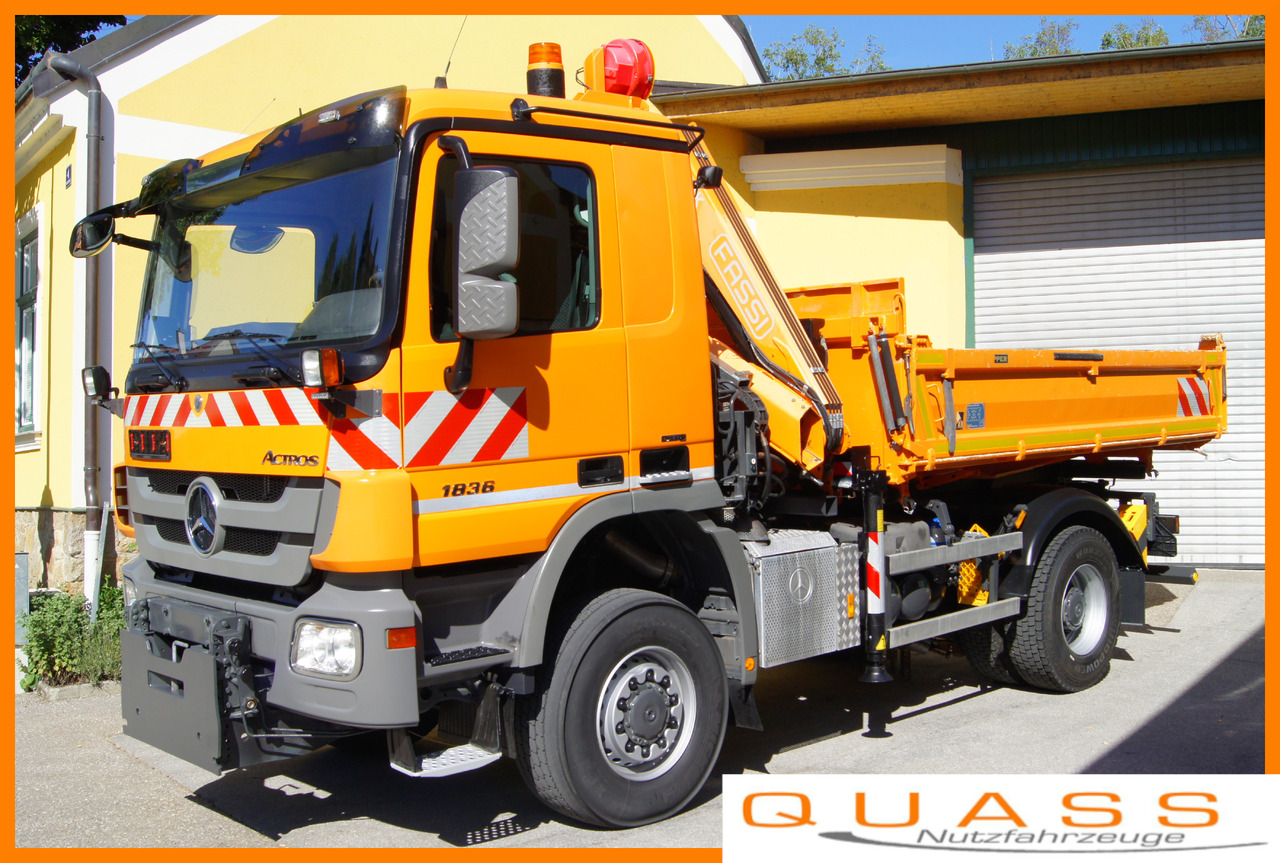 MERCEDES-BENZ ACTROS 1836 /4x4/TÜV/FASSI 110/MEILLER/Winterdienst/Wechselsystem - Engin de déneigement: photos 1 MERCEDES-BENZ ACTROS 1836 /4x4/TÜV/FASSI 110/MEILLER/Winterdienst/Wechselsystem - Engin de déneigement: photos 1