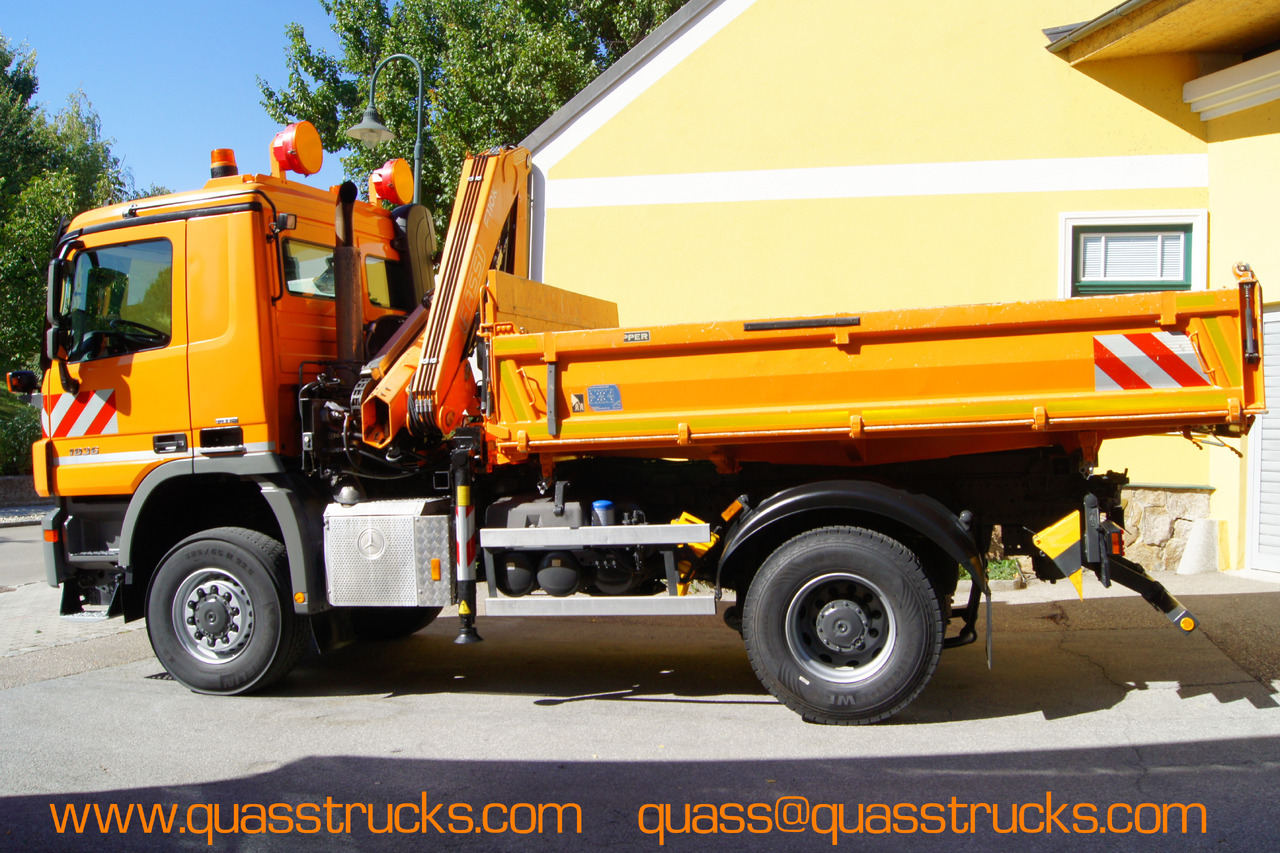 MERCEDES-BENZ ACTROS 1836 /4x4/TÜV/FASSI 110/MEILLER/Winterdienst/Wechselsystem - Camion benne, Camion grue: photos 2 MERCEDES-BENZ ACTROS 1836 /4x4/TÜV/FASSI 110/MEILLER/Winterdienst/Wechselsystem - Camion benne, Camion grue: photos 2