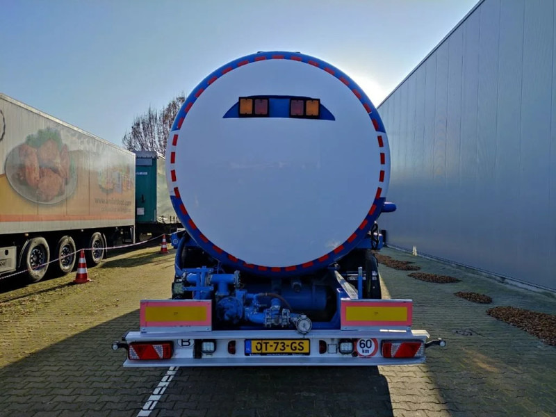LAG 32000 liter tankoplegger met pomp ADR/VLG - Semi-remorque citerne: photos 3 LAG 32000 liter tankoplegger met pomp ADR/VLG - Semi-remorque citerne: photos 3