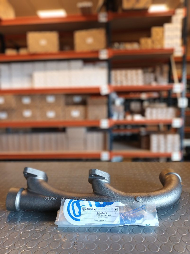 SCANIA EXHAUST MANIFOLD - COS63920/2 - Collecteur d'échappement pour Camion: photos 1 SCANIA EXHAUST MANIFOLD - COS63920/2 - Collecteur d'échappement pour Camion: photos 1