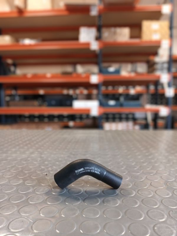 SCANIA HOSE - 2095471 - Conduite/ Flexible de frein pour Camion: photos 1 SCANIA HOSE - 2095471 - Conduite/ Flexible de frein pour Camion: photos 1