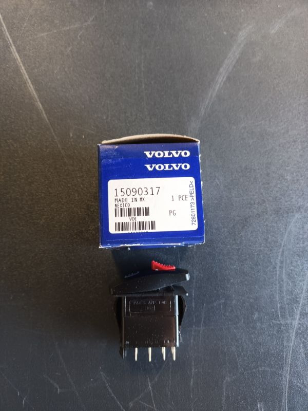 VOLVO CE CONTACT BUTTON 15090317 - Système électrique pour Engins de chantier: photos 2 VOLVO CE CONTACT BUTTON 15090317 - Système électrique pour Engins de chantier: photos 2