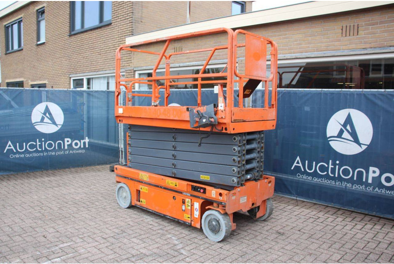 12M - Nacelle ciseaux: photos 3 12M - Nacelle ciseaux: photos 3