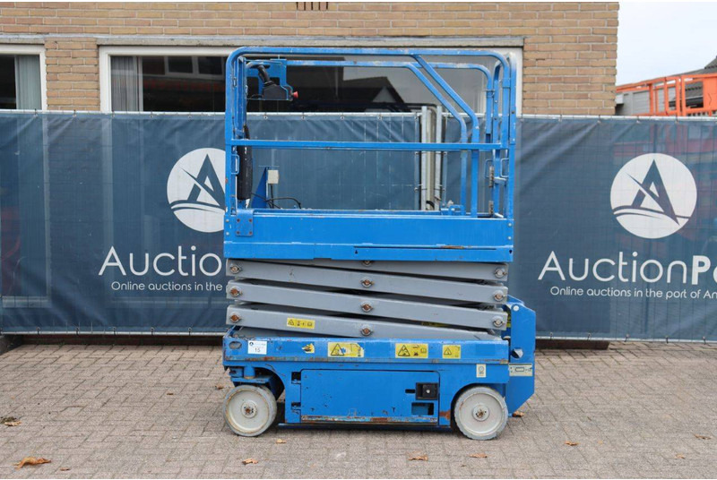 ARIENS - Nacelle ciseaux: photos 2 ARIENS - Nacelle ciseaux: photos 2