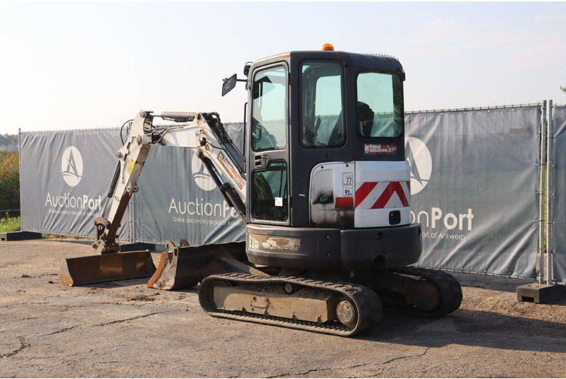Bobcat E26 - Pelle sur chenille: photos 4 Bobcat E26 - Pelle sur chenille: photos 4