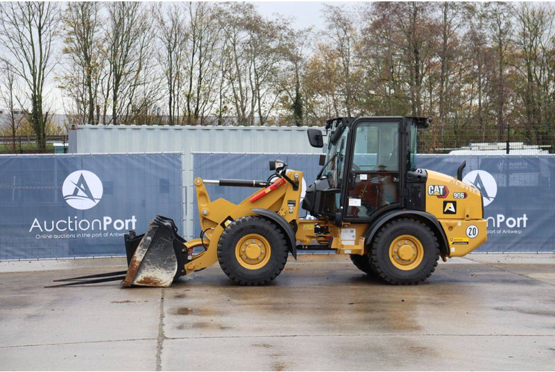 Caterpillar 906 - Chargeuse sur pneus: photos 1 Caterpillar 906 - Chargeuse sur pneus: photos 1