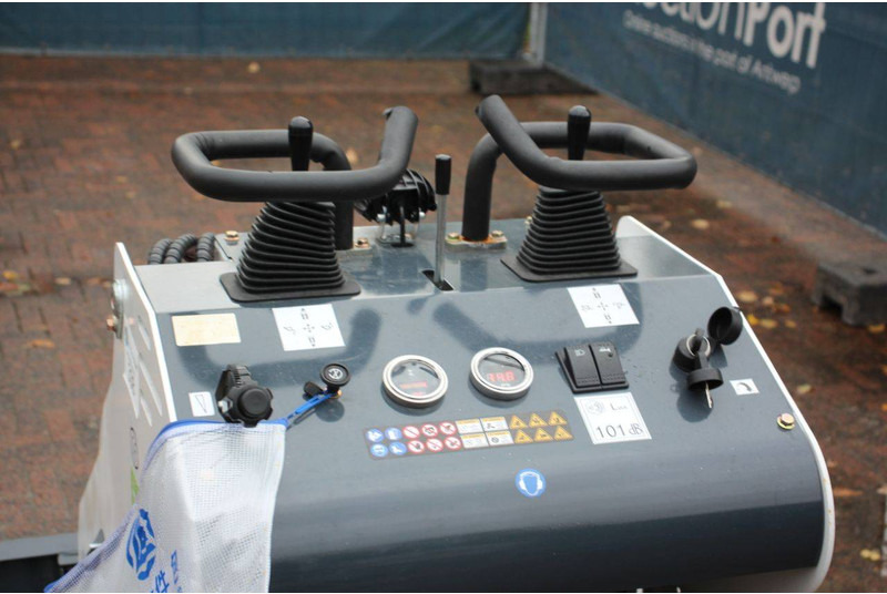 Chargeuse sur chenilles neuf EVERFORCE FD-SS4: photos 17