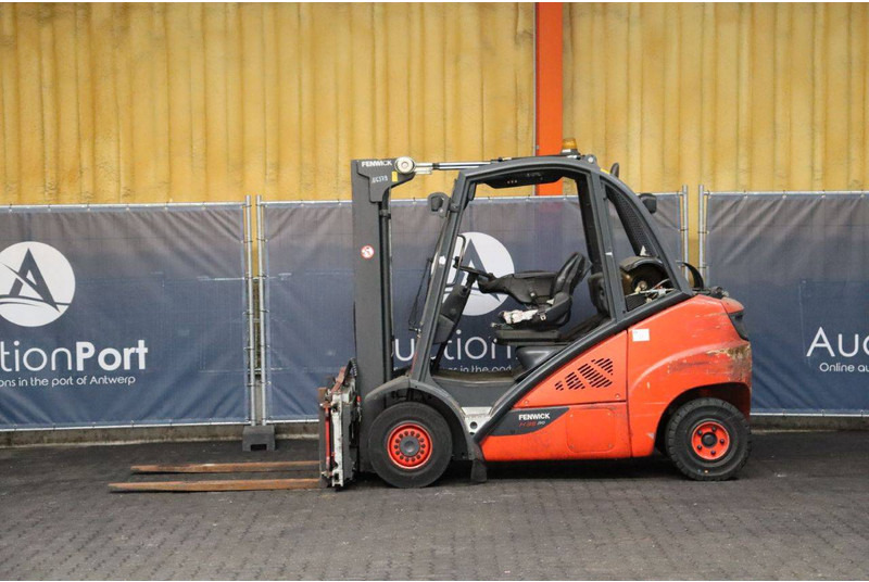 Fenwick H35T-02 - Chariot élévateur à gaz: photos 2 Fenwick H35T-02 - Chariot élévateur à gaz: photos 2