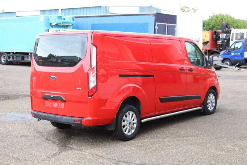 Ford Custom - Fourgon utilitaire: photos 5 Ford Custom - Fourgon utilitaire: photos 5