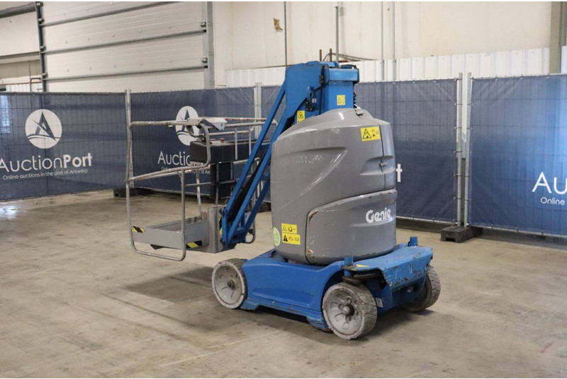 Genie GR26J - Nacelle à mât vertical: photos 4 Genie GR26J - Nacelle à mât vertical: photos 4