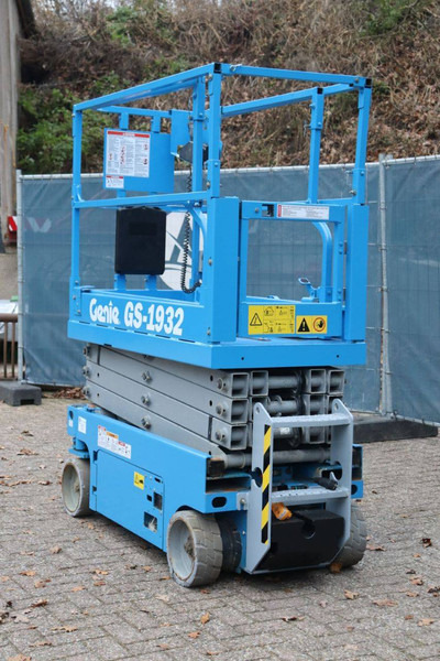 Genie GS-1932 - Nacelle ciseaux: photos 4 Genie GS-1932 - Nacelle ciseaux: photos 4