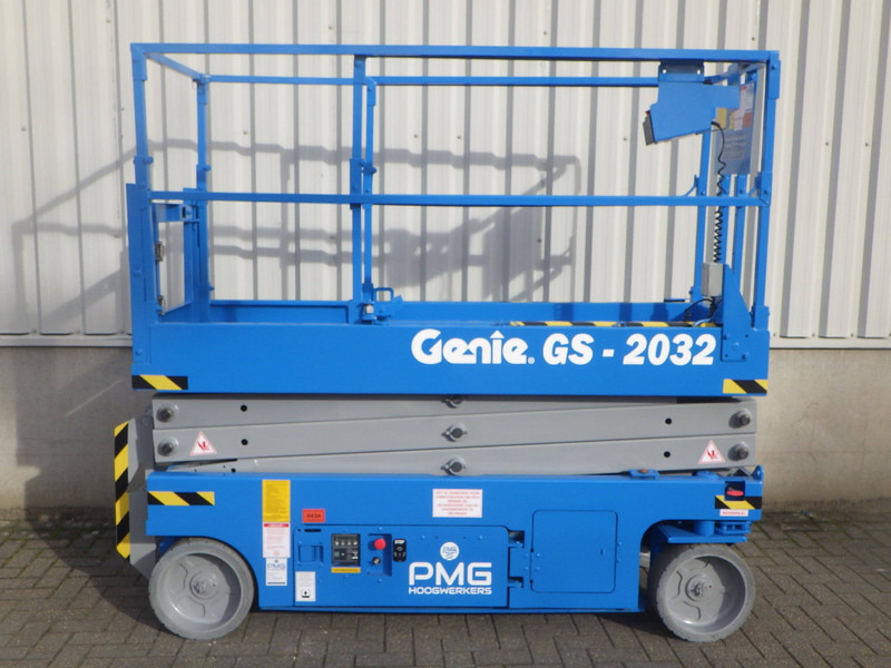 Genie GS-2032 - Nacelle ciseaux: photos 1 Genie GS-2032 - Nacelle ciseaux: photos 1