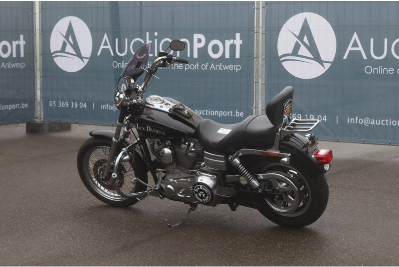 Harley-Davidson Dyna Super Glide Custom - Motocyclette: photos 3 Harley-Davidson Dyna Super Glide Custom - Motocyclette: photos 3