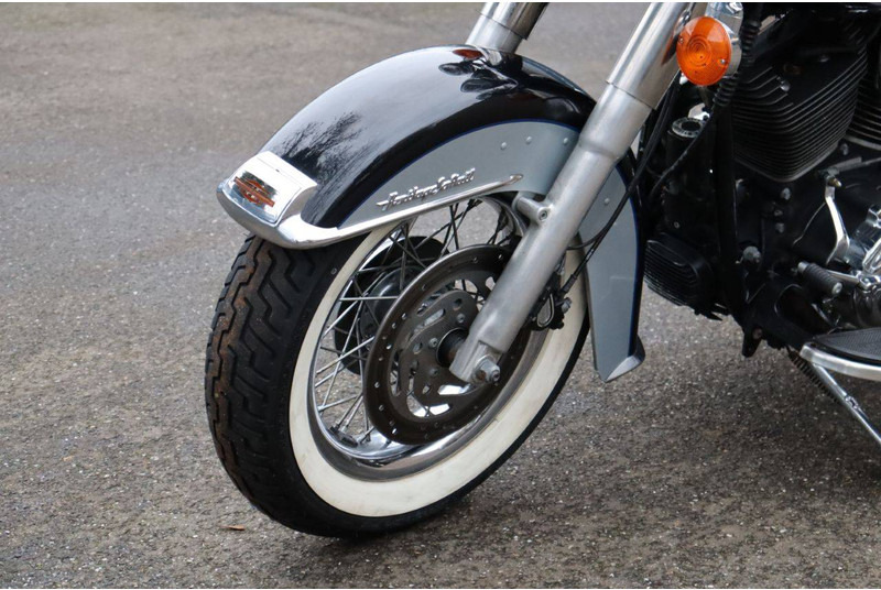 Motocyclette Harley-Davidson Heritage Softail Classic: photos 12