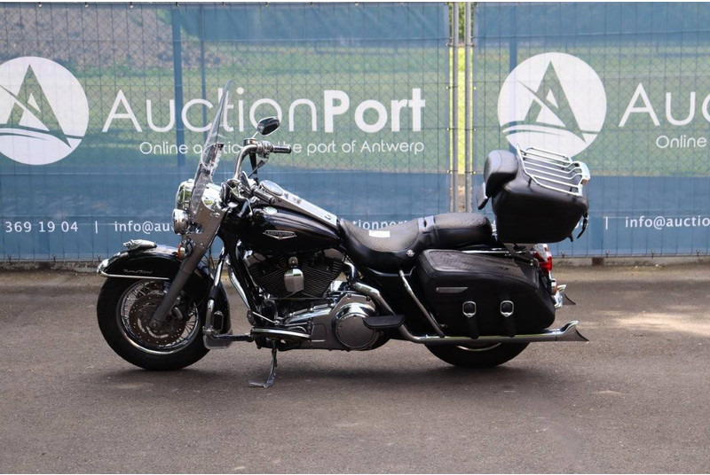 Harley-Davidson Road King Classic - Motocyclette: photos 2 Harley-Davidson Road King Classic - Motocyclette: photos 2