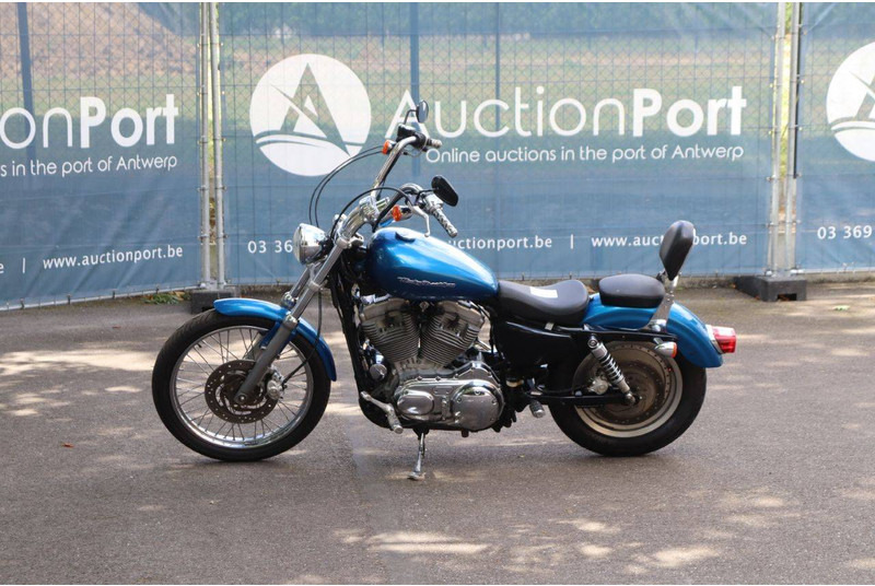 Harley-Davidson Sportster XL 883 Super Low - Motocyclette: photos 1 Harley-Davidson Sportster XL 883 Super Low - Motocyclette: photos 1