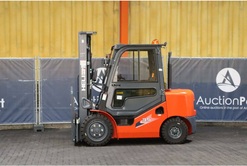 Heli CPCD35 - Chariot élévateur diesel: photos 1 Heli CPCD35 - Chariot élévateur diesel: photos 1